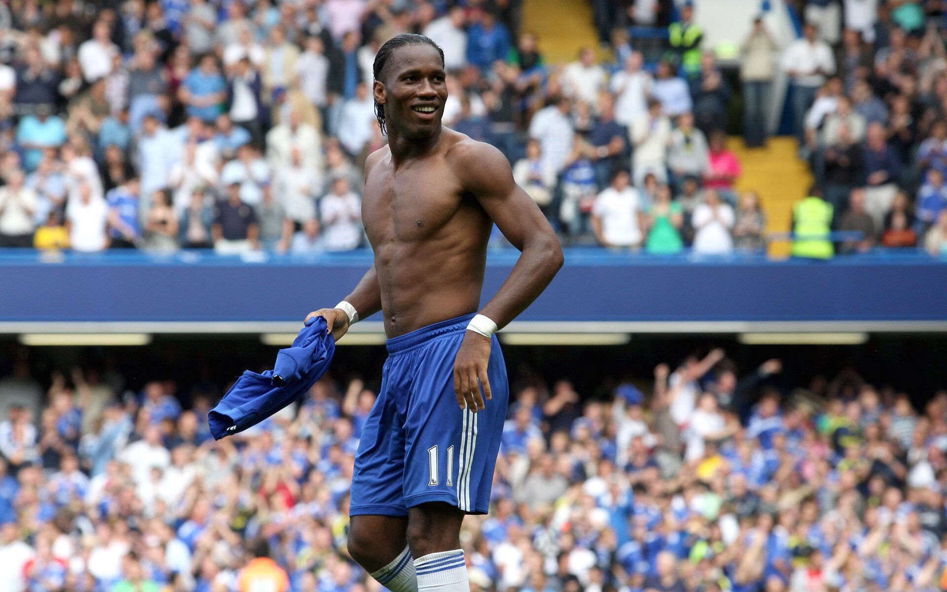 巴黎调整锋线组合增添多样进攻威胁，巴黎阵型图