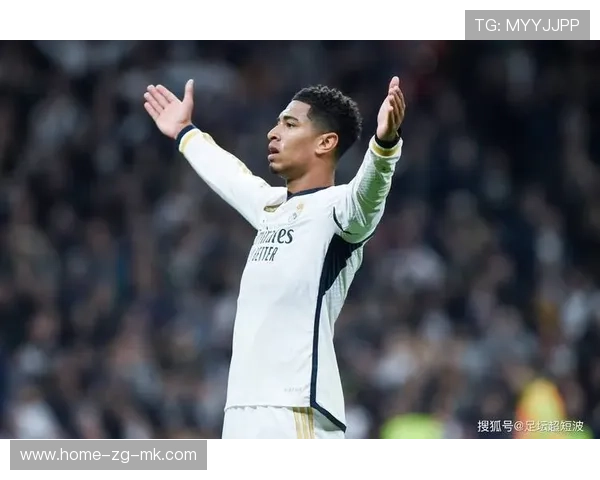 皇家马德里围攻禁区，贝林厄姆高空球争顶十分强硬