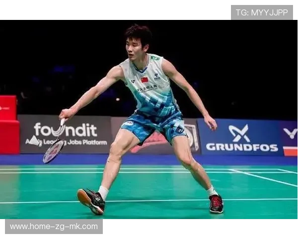 羽毛球后场进攻爆炸式重杀:掌控比赛的终极武器 羽毛球后场进攻爆炸式重杀:掌控比赛的终极武器